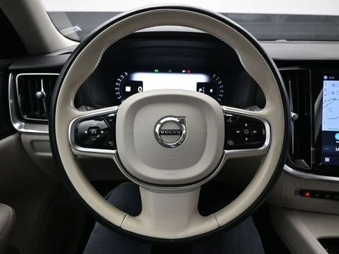 Used 2023 Volvo S60 B5 Ultimate w/ Protection Package Premier FWD image 23