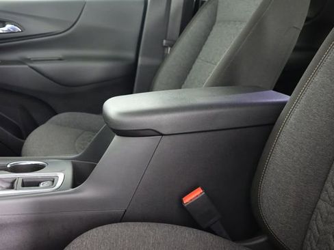 Used 2023 Chevrolet Equinox LT image 44