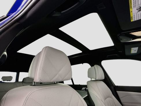 Used 2025 BMW X5 M60i AWD/4WD image 19