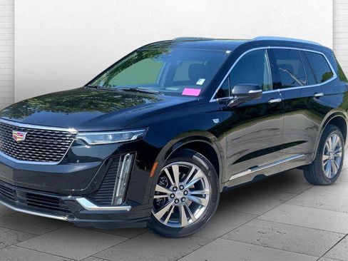 Certified 2023 Cadillac XT6 Premium Luxury w/ Technology Package AWD/4WD image 13
