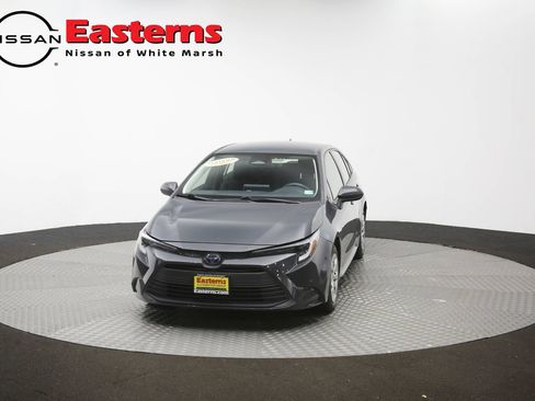 Used 2023 Toyota Corolla LE w/ Carpet Mat Package (TMS) FWD image 48