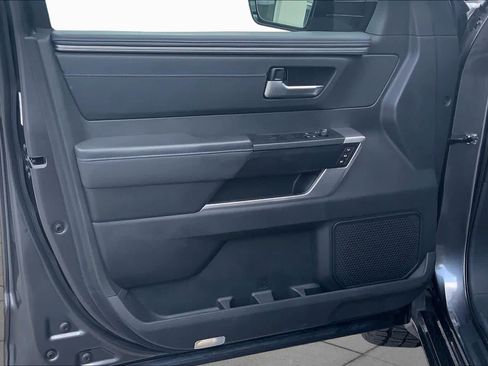 Used 2024 Toyota Tundra Platinum AWD/4WD image 22