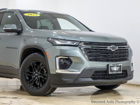 Used 2023 Chevrolet Traverse LT w/ Midnight/Sport Edition AWD/4WD image 2