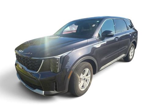 Used 2026 Kia Sorento LX FWD image 8