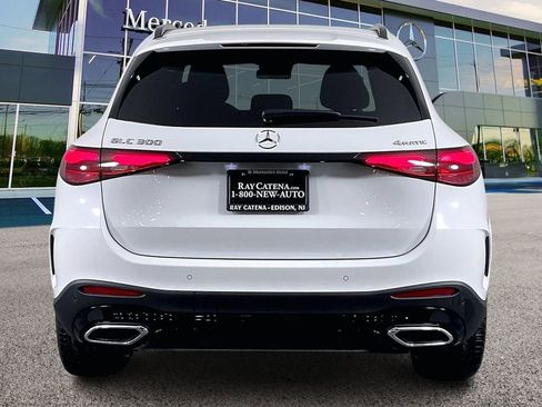 Used 2026 Mercedes-Benz GLC 300 4MATIC image 4