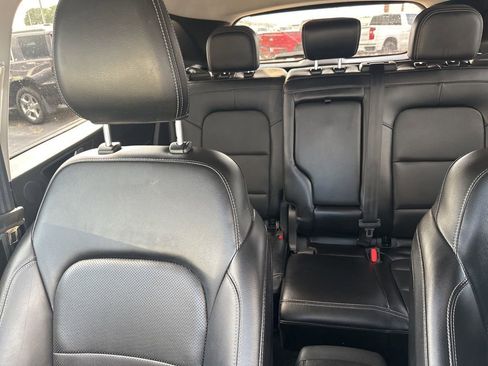 Used 2022 Ford Escape SEL w/ Technology Package image 23