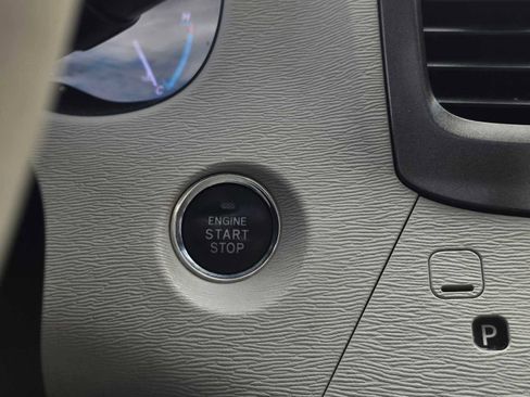 Used 2014 Toyota Sienna Limited image 28