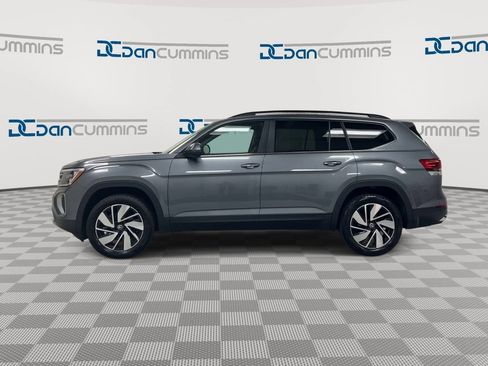 Used 2025 Volkswagen Atlas SE FWD image 5