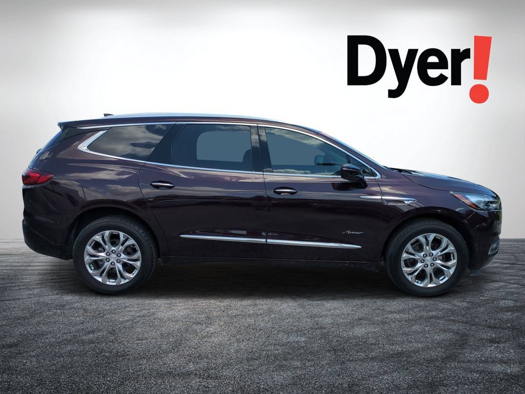Used 2020 Buick Enclave Avenir w/ Avenir Technology Package FWD image 2