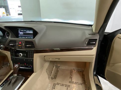 Used 2011 Mercedes-Benz E 550 Coupe w/ Premium 2 Pkg image 27