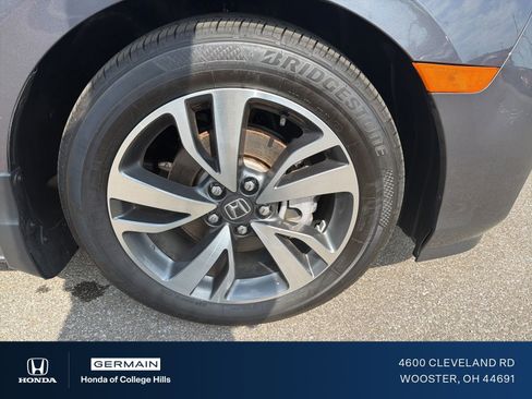Used 2024 Honda Odyssey Touring image 4