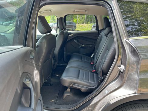 Used 2019 Ford Escape SEL AWD/4WD image 18