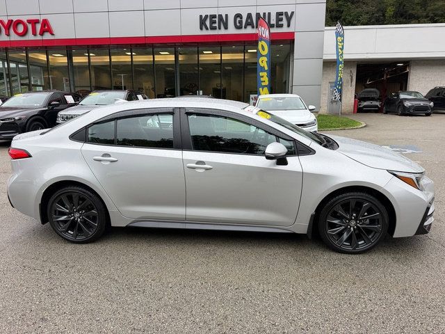 Certified 2024 Toyota Corolla SE FWD image 2