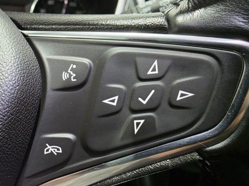 Used 2019 Chevrolet Equinox LT image 6