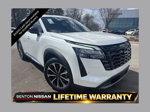 New 2026 Nissan Pathfinder Platinum image 1