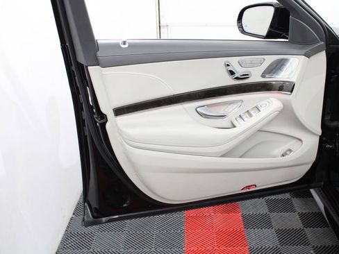 Used 2016 Mercedes-Benz S 550 4MATIC Sedan image 14