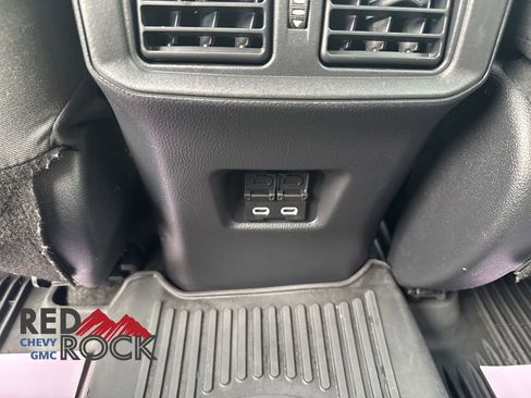 Used 2023 Toyota RAV4 XLE w/ Convenience Package image 30