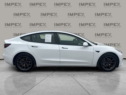 Used 2023 Tesla Model 3 Standard Range image 6
