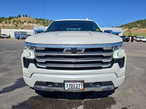 Certified 2025 Chevrolet Silverado 1500 High Country w/ High Country Premium Package AWD/4WD image 8