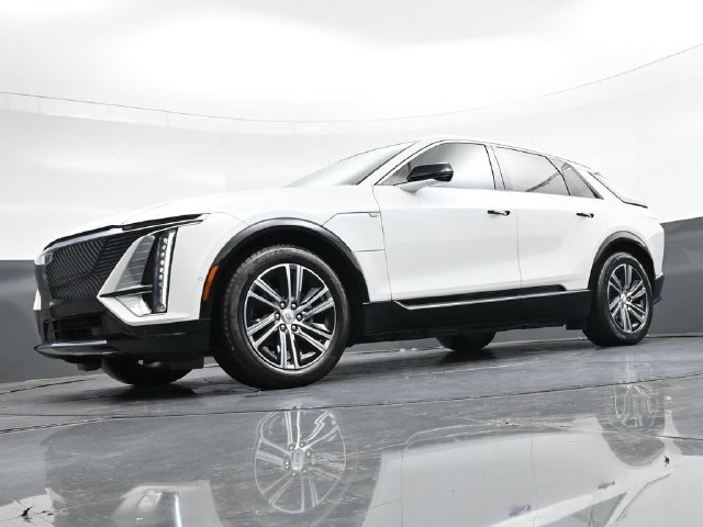 Used 2024 Cadillac Lyriq Luxury RWD image 34