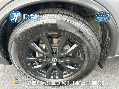 Used 2017 Nissan Rogue SV w/ Midnight Edition Package FWD image 37