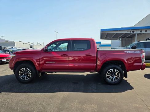 Used 2021 Toyota Tacoma TRD Sport w/ Technology Package AWD/4WD image 22