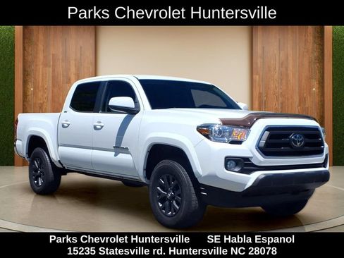 Used 2023 Toyota Tacoma SR5 RWD image 1