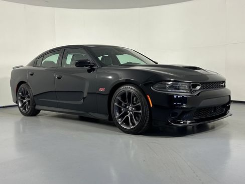 Used 2023 Dodge Charger Scat Pack w/ Plus Group RWD image 1