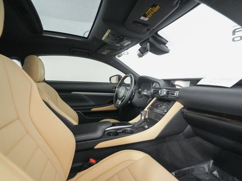 Used 2019 Lexus RC 350 w/ Premium Package RWD image 16