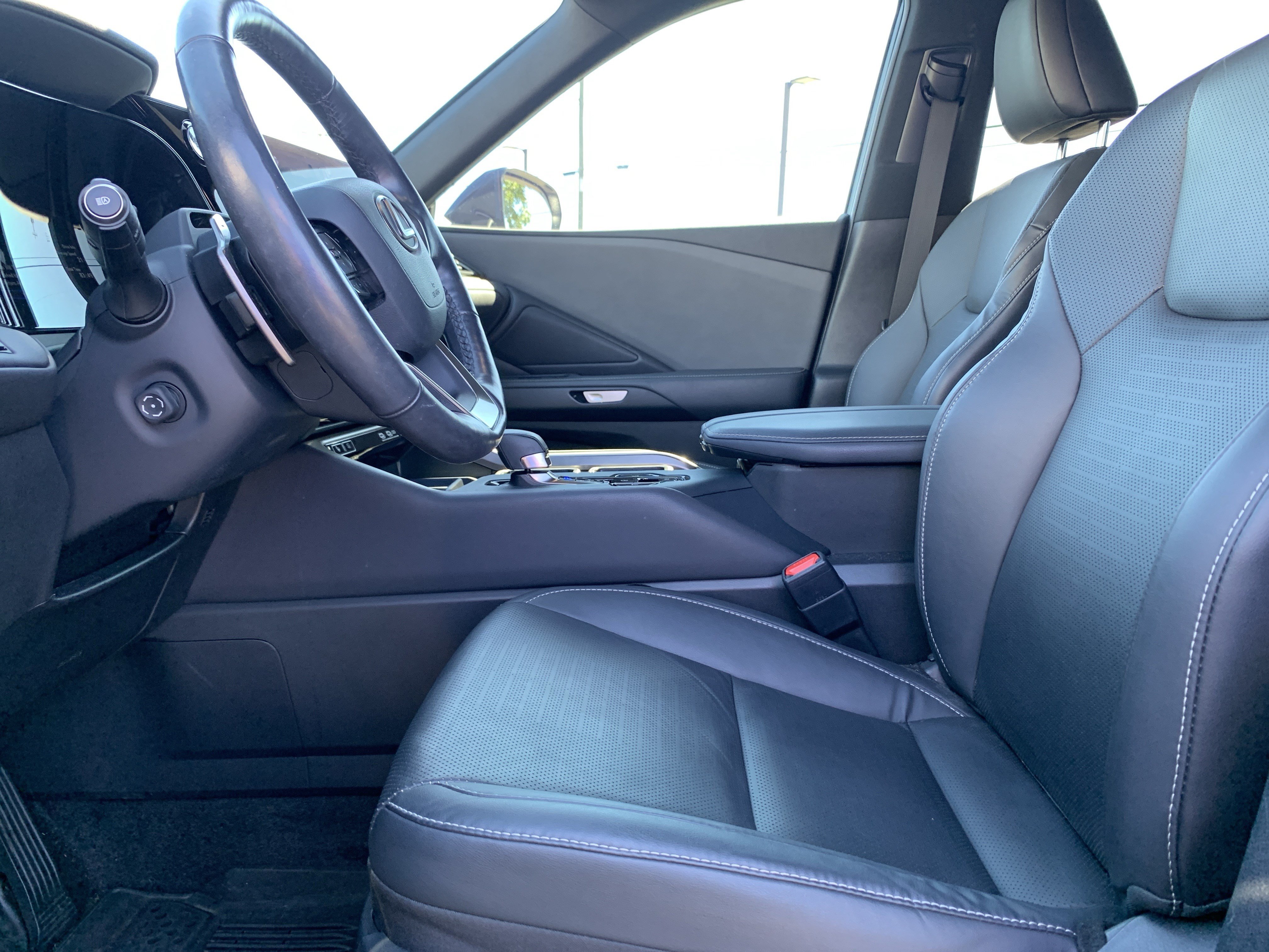 Used 2024 Lexus TX 350 FWD w/ Captains Chair Package image 16