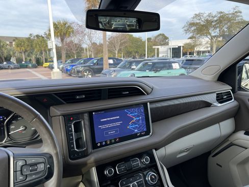 Used 2021 GMC Yukon Denali w/ LPO, Illumination Package image 28