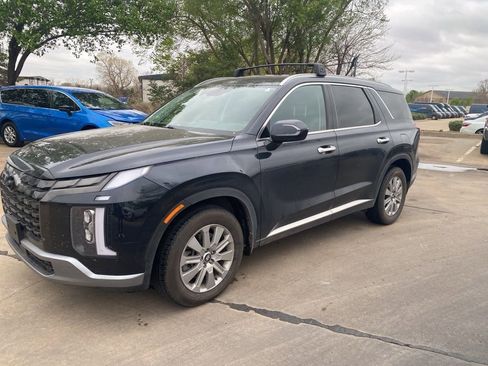 Used 2023 Hyundai Palisade SEL image 3