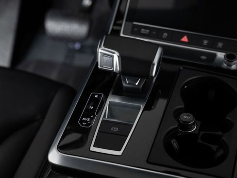 Used 2021 Audi Q7 2.0T Premium w/ Convenience Package image 46