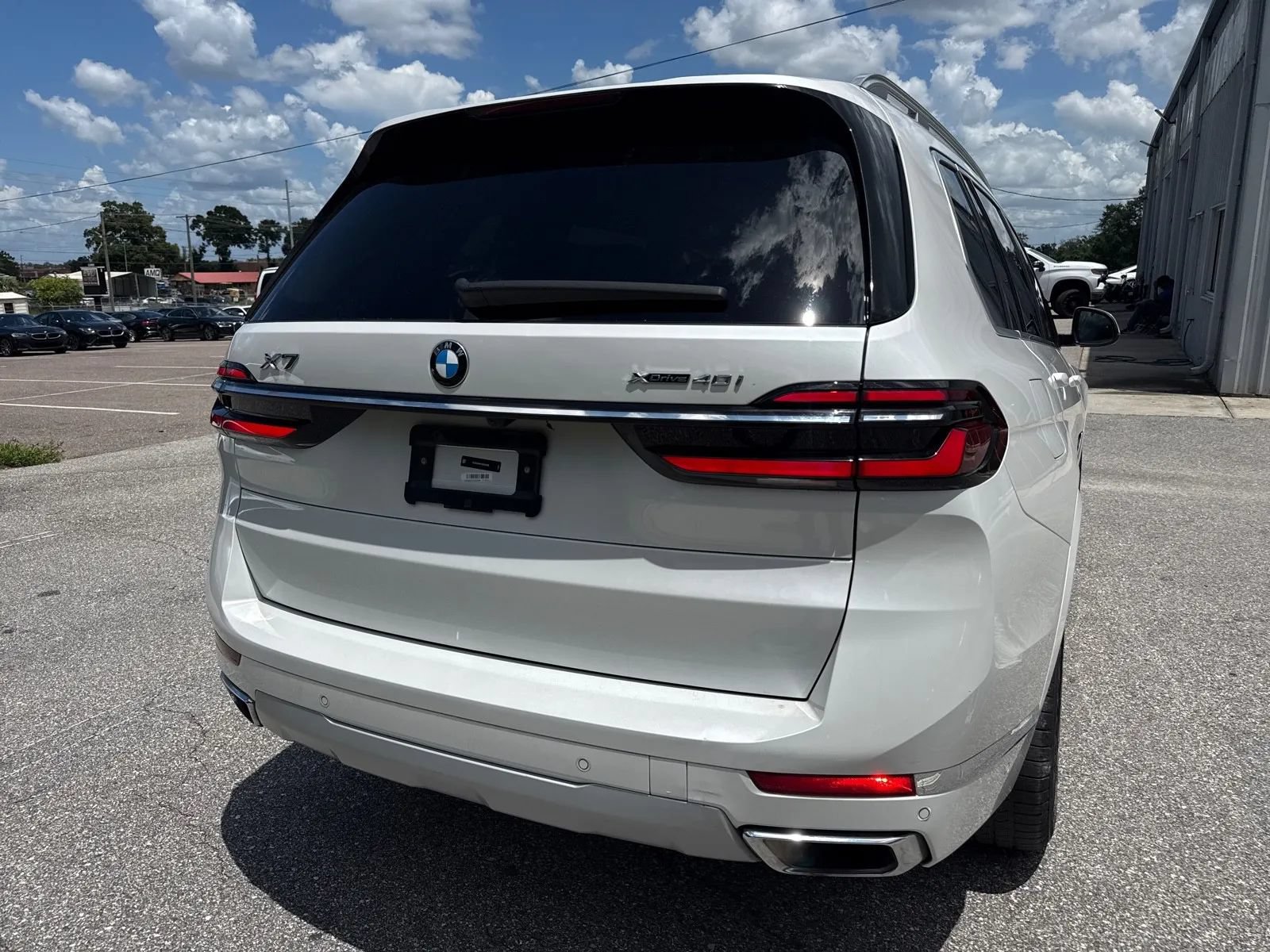 Used 2025 BMW X7 xDrive40i AWD/4WD image 8
