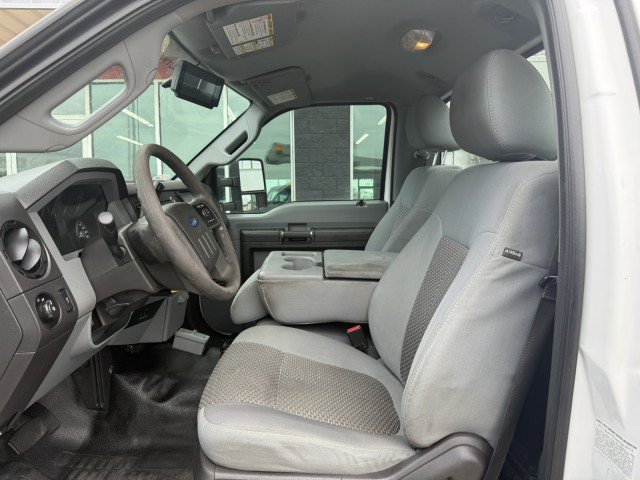 Used 2013 Ford F550 2WD Regular Cab Super Duty w/ Payload Upgrade Pkg image 9