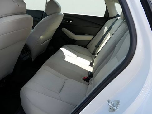 Used 2025 Honda Accord SE image 10
