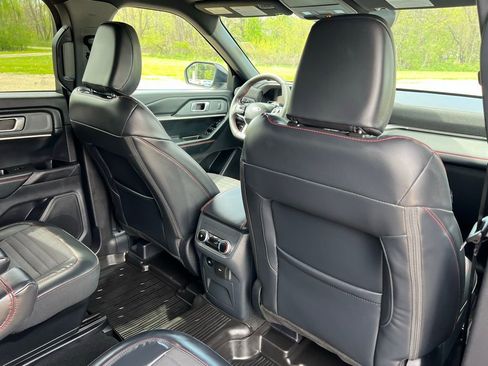 Used 2026 Ford Explorer ST-Line AWD/4WD image 14