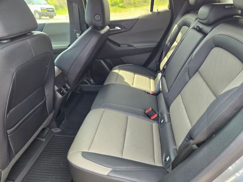 New 2026 Chevrolet Equinox LT w/ Convenience Package II FWD image 13