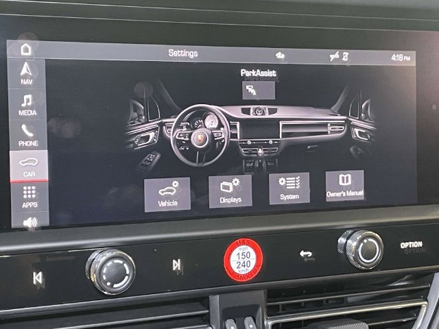 Certified 2026 Porsche Macan AWD/4WD image 31