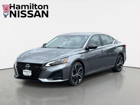 Used 2024 Nissan Altima 2.5 SR FWD image 5
