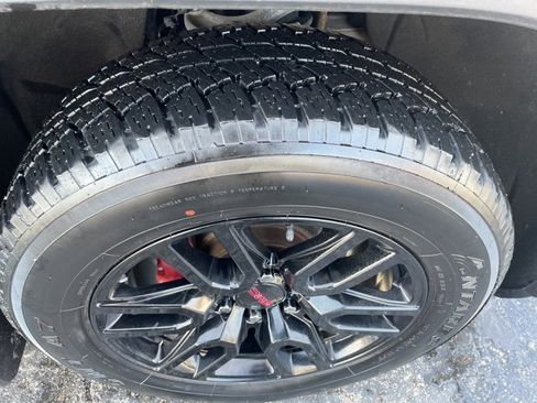 Used 2020 GMC Sierra 1500 Elevation image 19