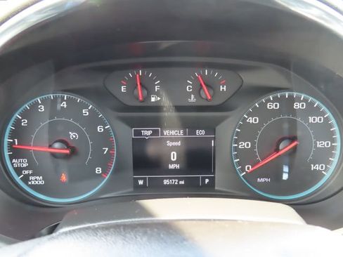 Used 2019 Chevrolet Malibu LT FWD image 32