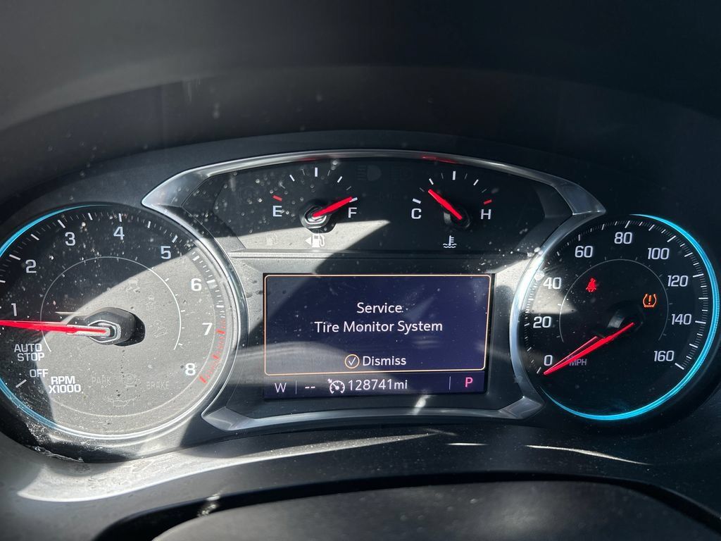 Used 2020 Chevrolet Traverse LT FWD image 13