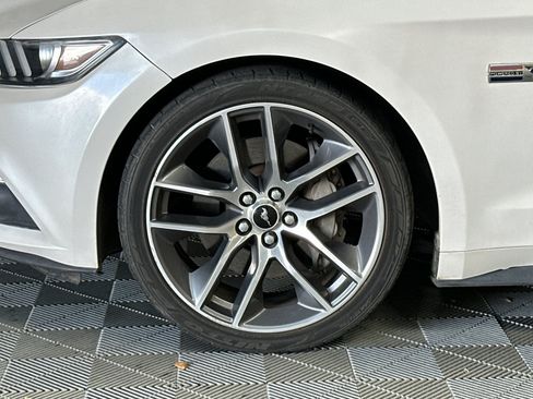 Used 2017 Ford Mustang GT Premium w/ Equipment Group 401A RWD image 41