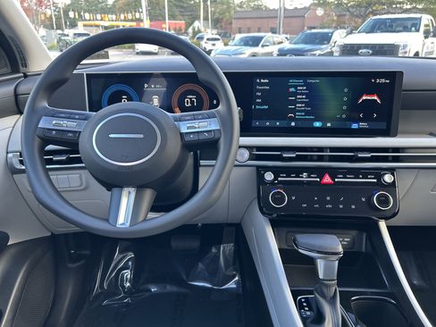 New 2026 Hyundai Tucson SEL image 19