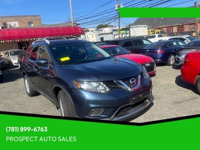 Used 2016 Nissan Rogue SV w/ SV Moonroof Package