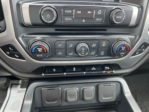 Used 2018 GMC Sierra 1500 SLT w/ Max Trailering Package image 22