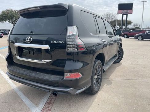 Used 2023 Lexus GX 460 Premium w/ Accessory Package image 4