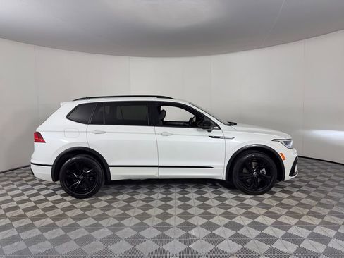 Used 2024 Volkswagen Tiguan SE R-Line FWD image 7