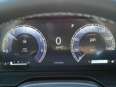 Used 2024 Jeep Grand Cherokee Altitude image 29